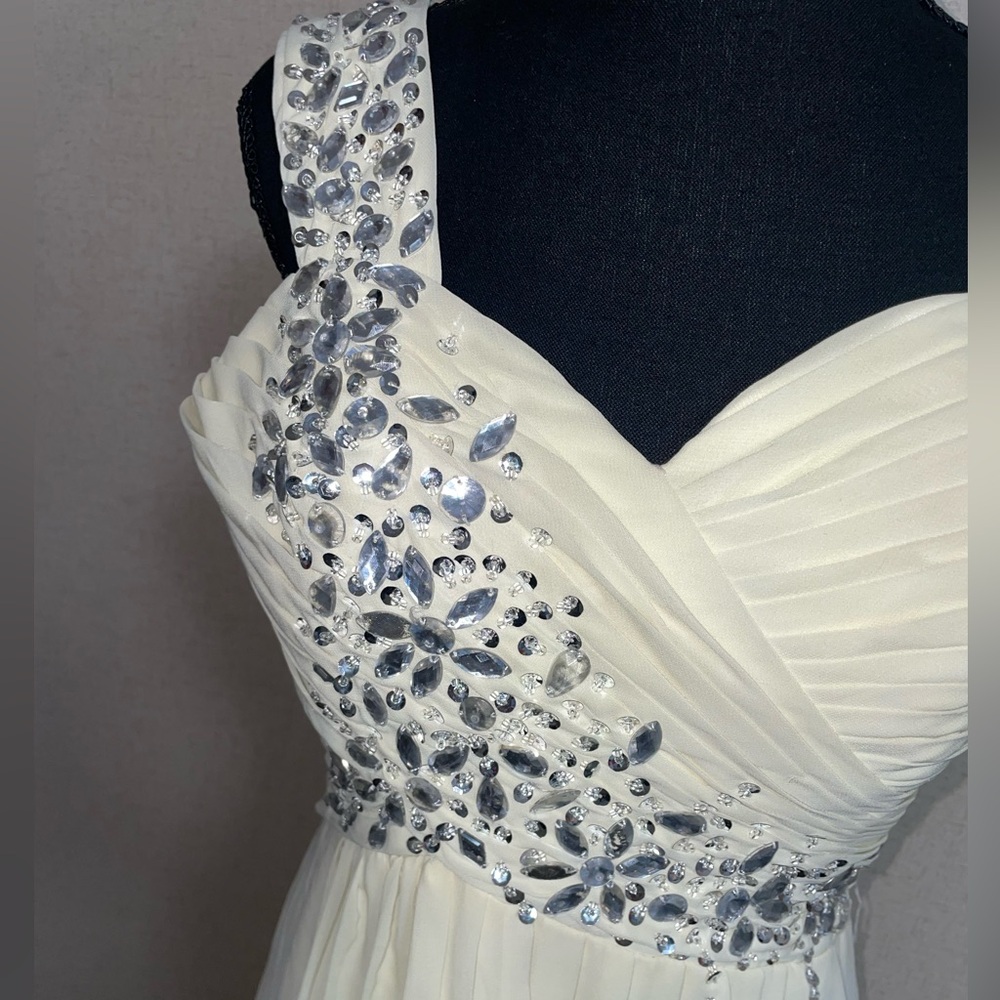 Elegant White Dress with Crystal Embellishments